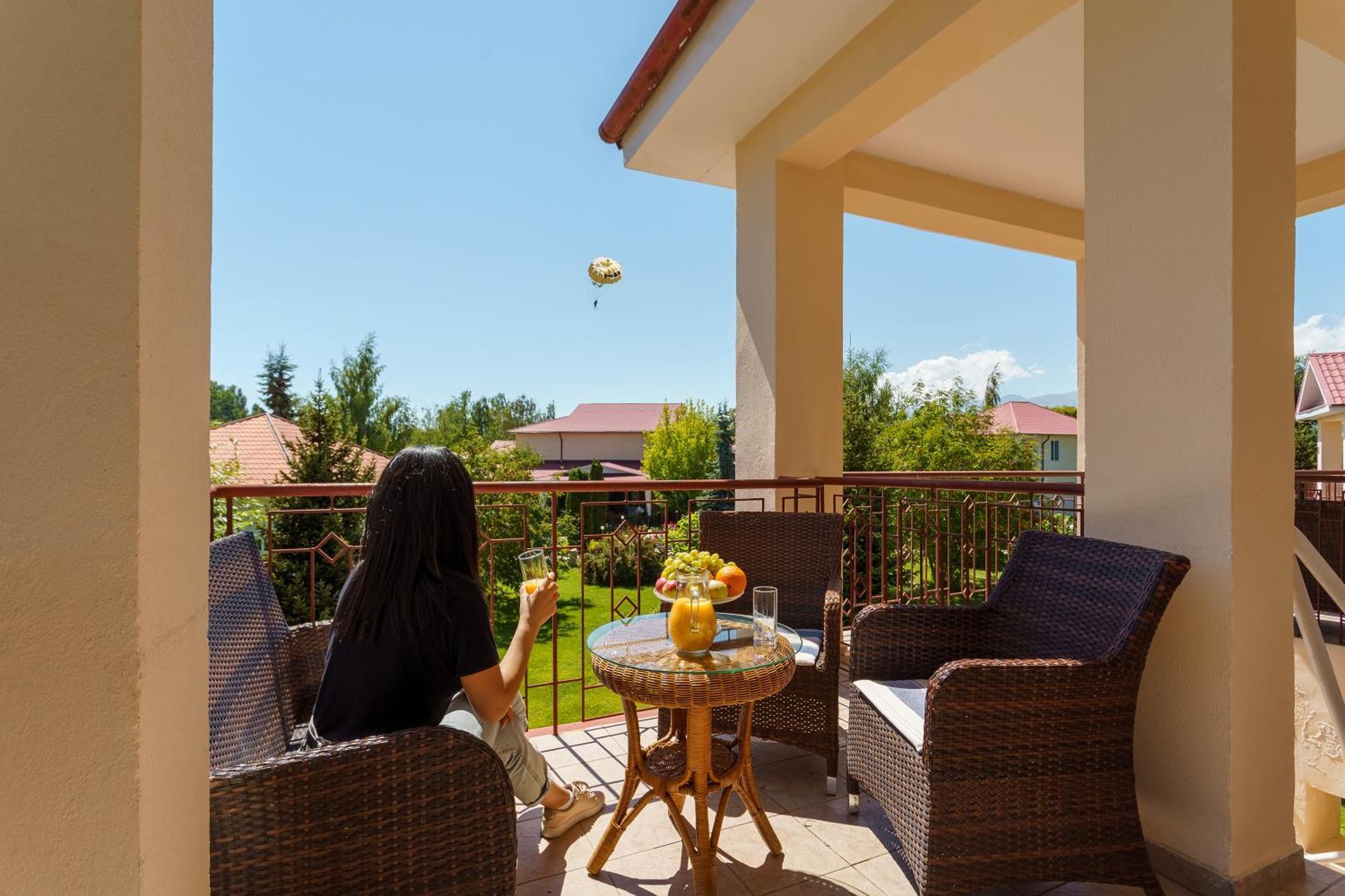 Talisman Village Hotel Bosteri Exterior foto